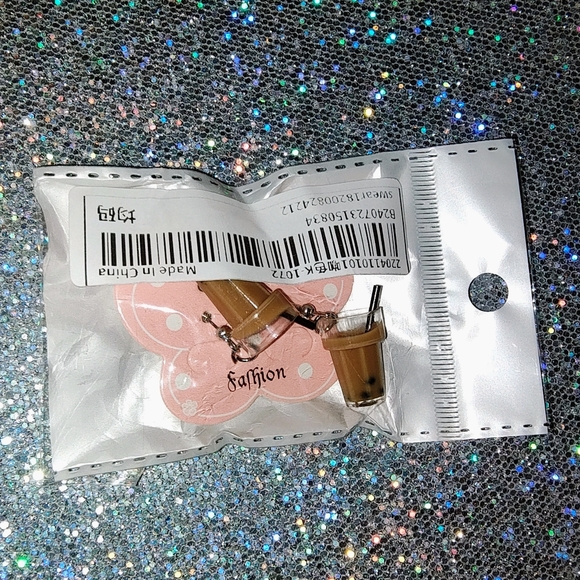 Boba / Bubble Tea Earrings - Picture 4 of 4